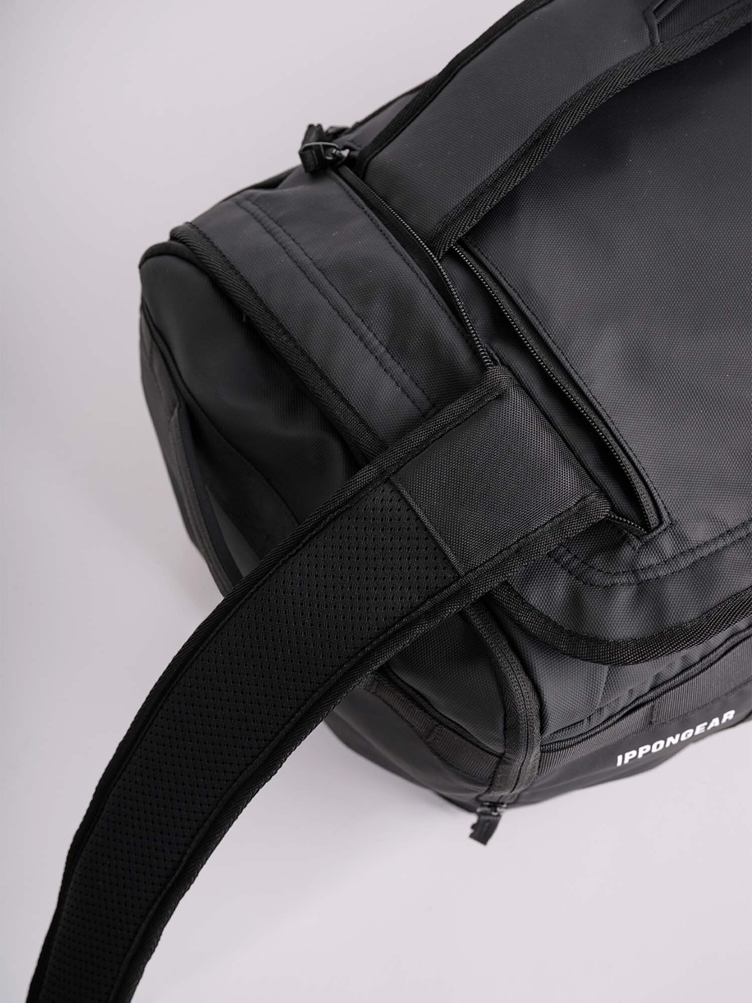 IPPONGEAR 2 in 1 Sports Bag Black