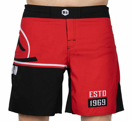 Mount Shorts Red